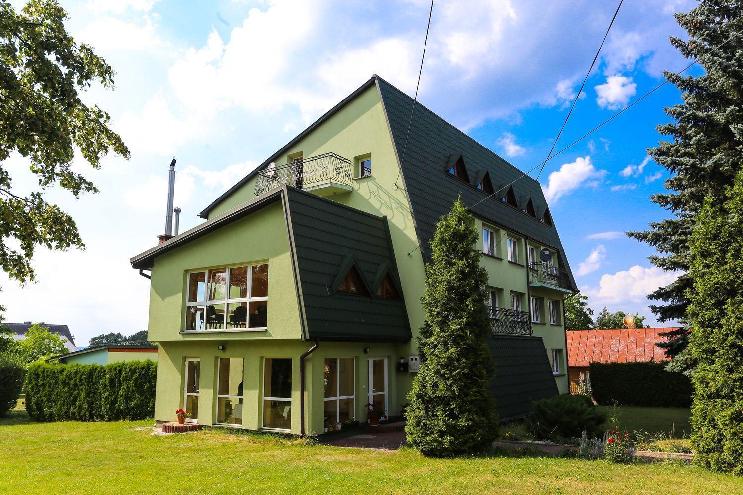 Wieczernik Dom Rekolekcyjny Ksiezy Pallotynow Swieta Katarzyna  Exterior photo